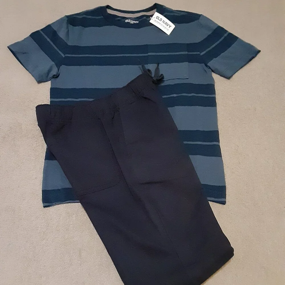 Old Navy Boys Size 8 (M) Bundle Set
